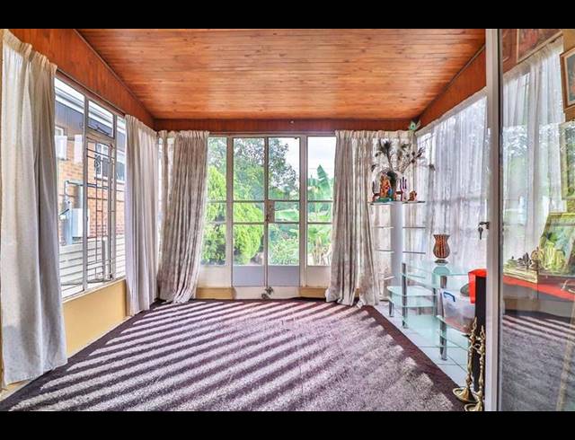 3 BEDROOM HOUSE FOR SALE IN SOUTH CREST